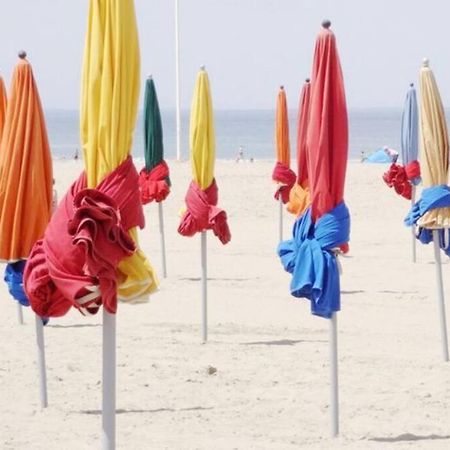 Le Cyrano, Deauville - App. T2 Proche De La Mer Εξωτερικό φωτογραφία